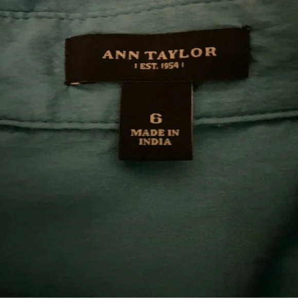Ann Taylor Turquoise Button-Down Shirt EUC 6 - Picture 4 of 6